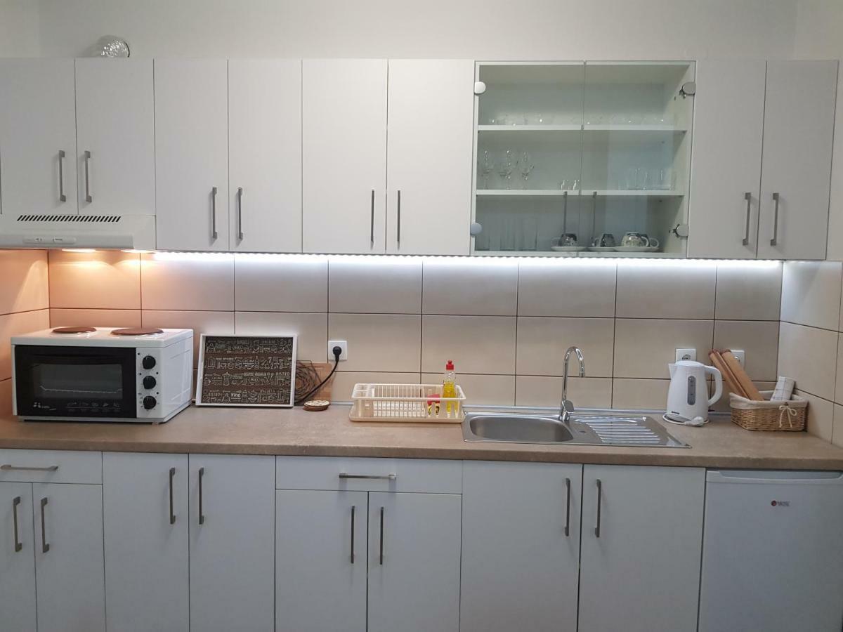 Apartment Gea 18 Novi Sad Exterior foto